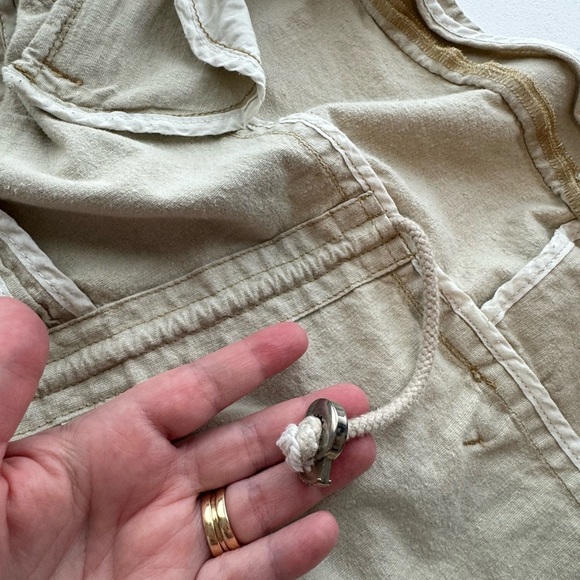 Christopher Blue Linen Blend Jacket in Khaki 
Size Large - Picture 7 of 10